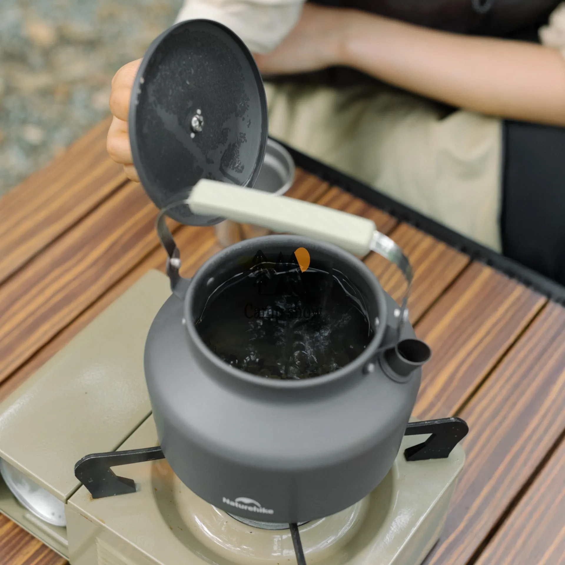 Naturehike Outdoor Camping Portable Aluminum Alloy 1.4L Kettle with Stainless Steel 150ml Capacity Cups - Image 3